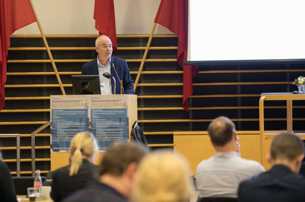 BU-borgmester Jesper Christensen indledte konferencen om det digitale skole-/hjemsamarbejde. Foto: Jan Klint Poulsen