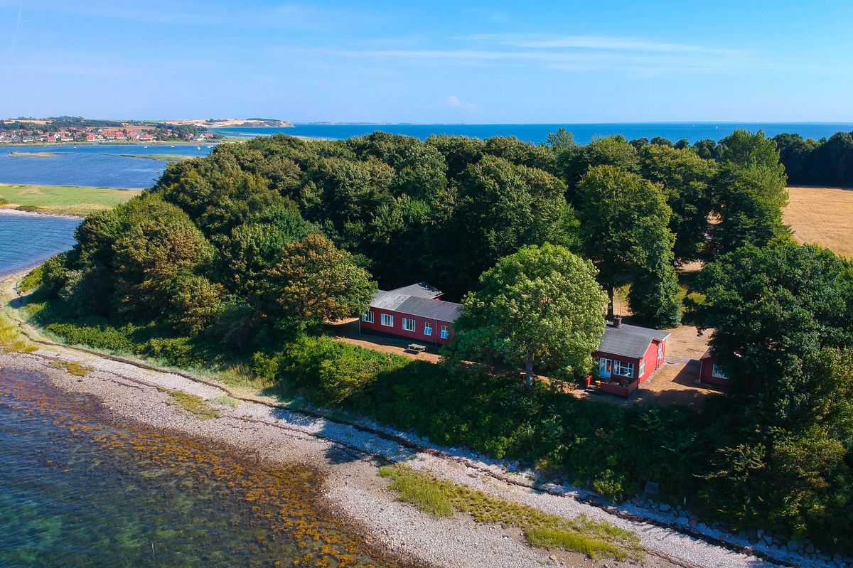 Kolonien Skovhytten på Thorø er en af de 29 naturskønne kolonier som Københavns Lærerforening ejer. Foto: Jan Klint Poulsen Kolonien Skovhytten på Thorø er en af de 29 naturskønne kolonier som Københavns Lærerforening ejer. Foto: Jan Klint Poulsen
